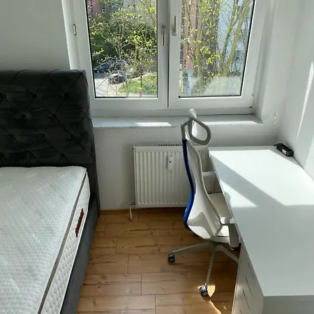 A Cozy With Brand New Furniture Rum i privatbostad *
