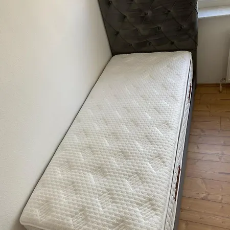 A Cozy With Brand New Furniture Frankfurt am Main