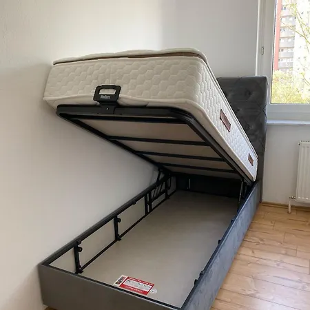 A Cozy With Brand New Furniture Frankfurt am Main